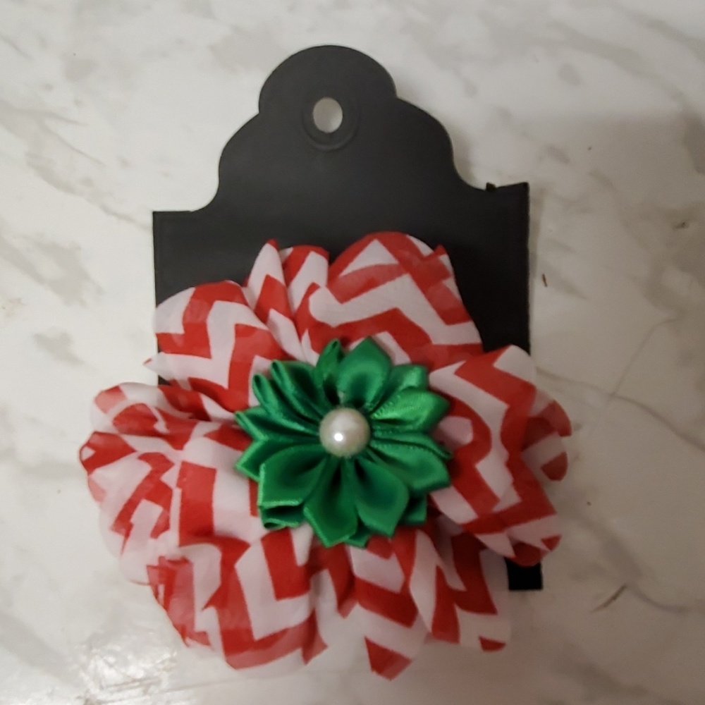 Girls red, white and green headband accessorie.